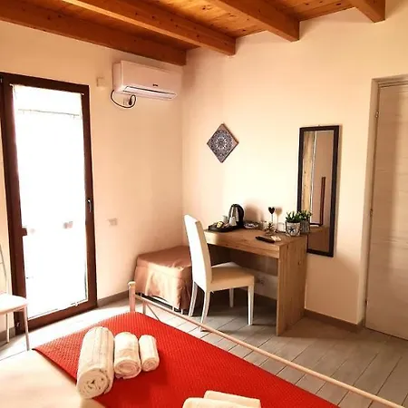 Kalispera Guest house Torre Lapillo