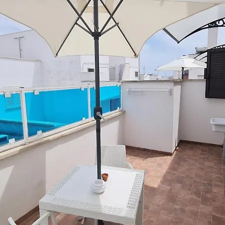 Konukevi Kalispera Torre Lapillo