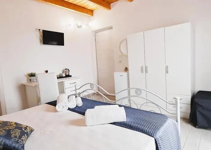 Kalispera בית הארחה